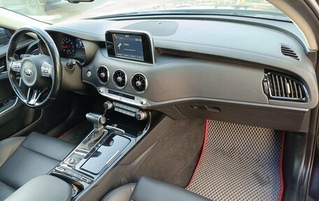 KIA Stinger I, 2018 год, 2 399 000 рублей, 10 фотография