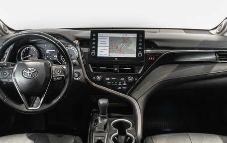 Toyota Camry, 2021 год, 3 369 300 рублей, 6 фотография