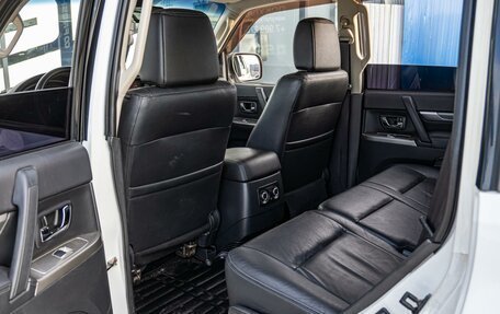 Mitsubishi Pajero IV, 2015 год, 2 149 000 рублей, 11 фотография