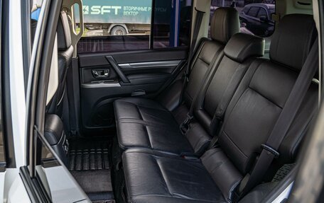 Mitsubishi Pajero IV, 2015 год, 2 149 000 рублей, 9 фотография