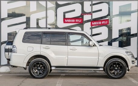 Mitsubishi Pajero IV, 2015 год, 2 149 000 рублей, 5 фотография