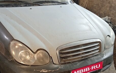 Hyundai Sonata IV рестайлинг, 2001 год, 110 000 рублей, 5 фотография