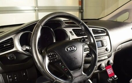 KIA cee'd III, 2013 год, 950 000 рублей, 18 фотография