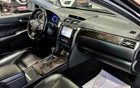 Toyota Camry, 2015 год, 1 997 000 рублей, 15 фотография