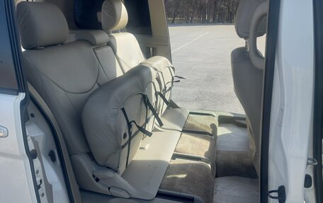 Toyota ISis I, 2011 год, 1 600 000 рублей, 4 фотография