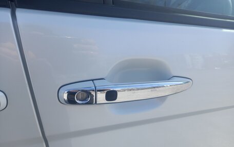 Toyota ISis I, 2011 год, 1 600 000 рублей, 3 фотография