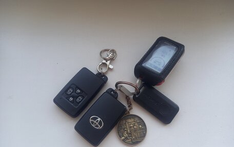 Toyota ISis I, 2011 год, 1 600 000 рублей, 2 фотография