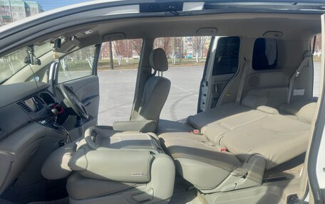 Toyota ISis I, 2011 год, 1 600 000 рублей, 7 фотография