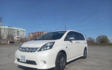 Toyota ISis I, 2011 год, 1 600 000 рублей, 23 фотография