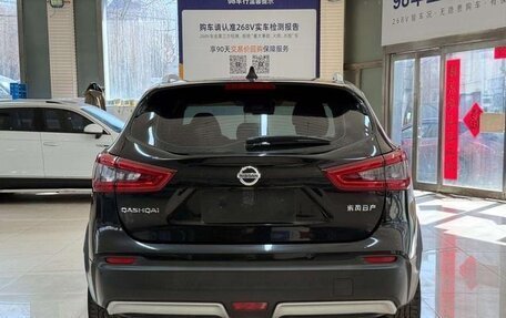 Nissan Qashqai, 2023 год, 1 800 000 рублей, 4 фотография