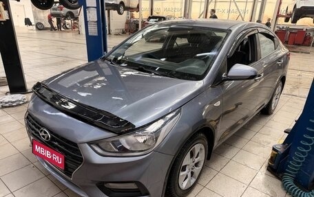 Hyundai Solaris II рестайлинг, 2018 год, 1 350 000 рублей, 1 фотография