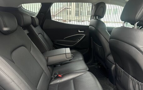 Hyundai Santa Fe III рестайлинг, 2017 год, 2 280 000 рублей, 14 фотография