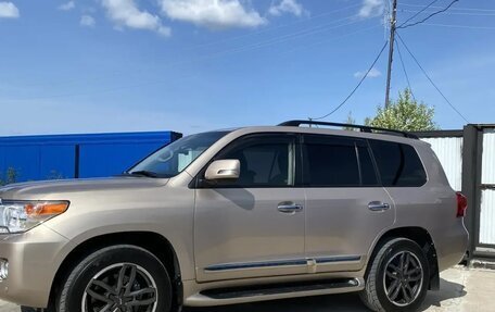 Toyota Land Cruiser 200, 2014 год, 4 900 000 рублей, 2 фотография