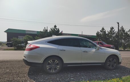 Honda Crosstour I рестайлинг, 2014 год, 1 800 000 рублей, 4 фотография