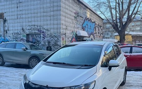 Honda Fit III, 2016 год, 940 000 рублей, 2 фотография