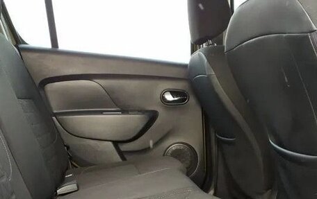 Renault Sandero II рестайлинг, 2016 год, 875 000 рублей, 10 фотография