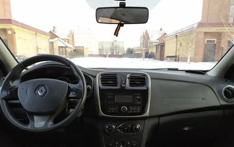 Renault Sandero II рестайлинг, 2016 год, 875 000 рублей, 11 фотография