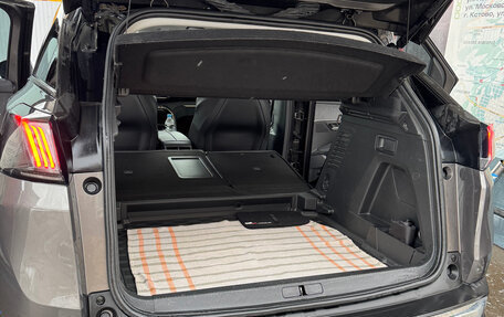 Peugeot 3008 II, 2022 год, 2 600 000 рублей, 8 фотография