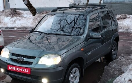 Chevrolet Niva I рестайлинг, 2010 год, 445 000 рублей, 4 фотография