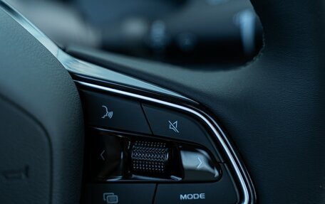 Geely Atlas, 2025 год, 4 080 990 рублей, 19 фотография