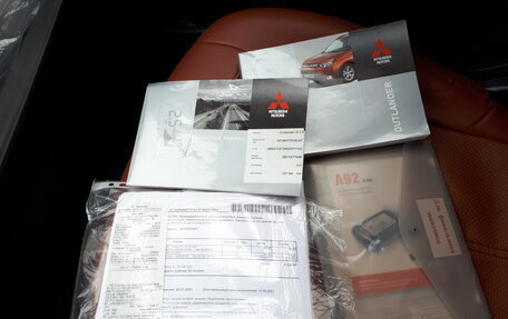 Mitsubishi Outlander III рестайлинг 3, 2012 год, 1 140 000 рублей, 12 фотография