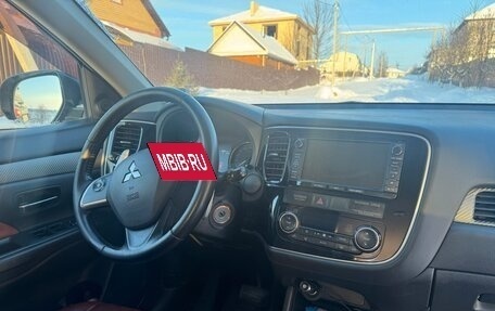 Mitsubishi Outlander III рестайлинг 3, 2012 год, 1 140 000 рублей, 7 фотография