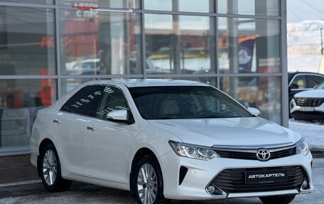 Toyota Camry, 2015 год, 2 350 000 рублей, 12 фотография