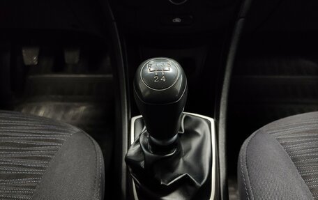 Hyundai Solaris II рестайлинг, 2015 год, 585 000 рублей, 13 фотография