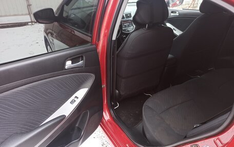 Hyundai Solaris II рестайлинг, 2015 год, 910 000 рублей, 7 фотография