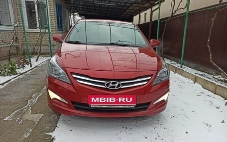 Hyundai Solaris II рестайлинг, 2015 год, 910 000 рублей, 3 фотография