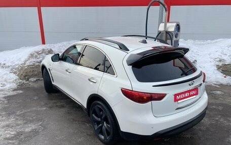 Infiniti QX70, 2015 год, 1 970 000 рублей, 4 фотография