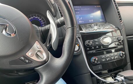 Infiniti QX70, 2015 год, 1 970 000 рублей, 11 фотография