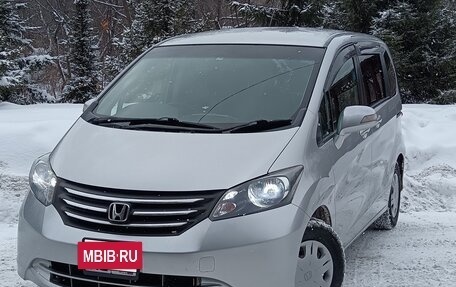Honda Freed I, 2011 год, 900 000 рублей, 5 фотография