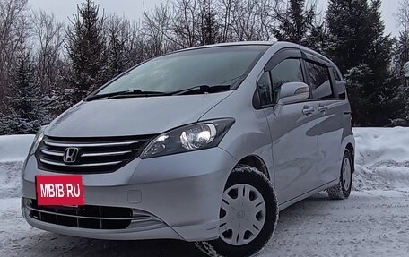 Honda Freed I, 2011 год, 900 000 рублей, 4 фотография