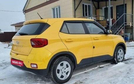 Hyundai Venue I, 2022 год, 1 600 000 рублей, 4 фотография