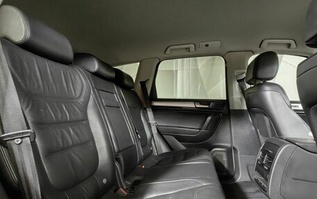 Volkswagen Touareg III, 2013 год, 2 043 000 рублей, 16 фотография