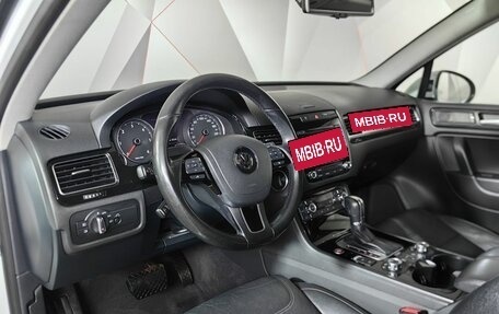 Volkswagen Touareg III, 2013 год, 2 043 000 рублей, 19 фотография
