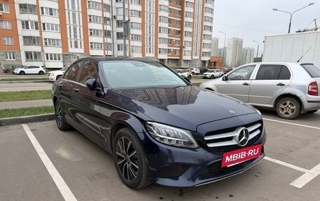 Mercedes-Benz C-Класс, 2020 год, 3 850 000 рублей, 4 фотография