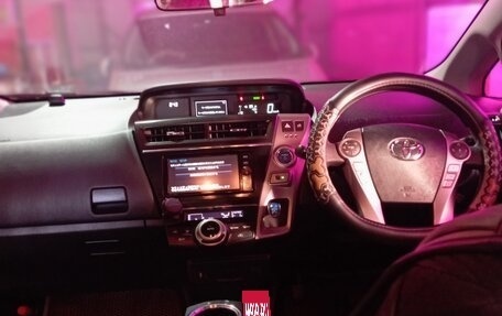 Toyota Prius Alpha I (ZVW40/41), 2017 год, 1 600 000 рублей, 6 фотография