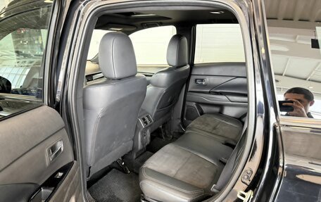 Mitsubishi Outlander III рестайлинг 3, 2018 год, 2 449 900 рублей, 19 фотография