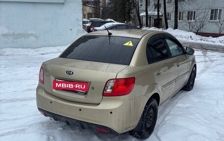 KIA Rio II, 2010 год, 585 000 рублей, 3 фотография