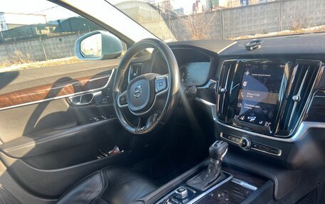 Volvo S90 II рестайлинг, 2020 год, 2 650 000 рублей, 14 фотография