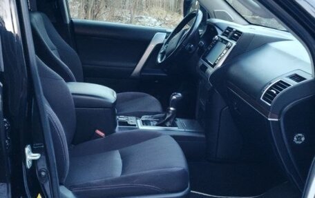 Toyota Land Cruiser Prado 150 рестайлинг 2, 2019 год, 5 350 000 рублей, 4 фотография