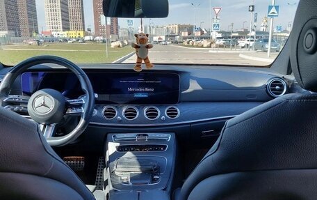 Mercedes-Benz E-Класс, 2021 год, 4 990 000 рублей, 9 фотография