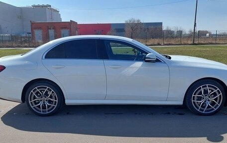 Mercedes-Benz E-Класс, 2021 год, 4 990 000 рублей, 5 фотография