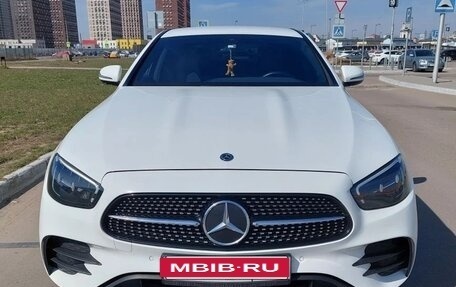 Mercedes-Benz E-Класс, 2021 год, 4 990 000 рублей, 6 фотография