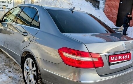 Mercedes-Benz E-Класс, 2010 год, 779 000 рублей, 2 фотография