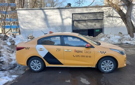 KIA Rio IV, 2019 год, 800 000 рублей, 3 фотография