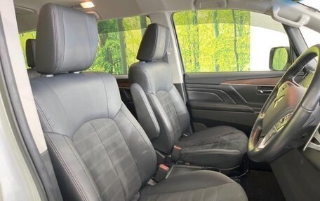 Mitsubishi Delica D:5 I, 2023 год, 3 300 000 рублей, 7 фотография