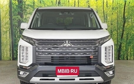 Mitsubishi Delica D:5 I, 2023 год, 3 300 000 рублей, 3 фотография